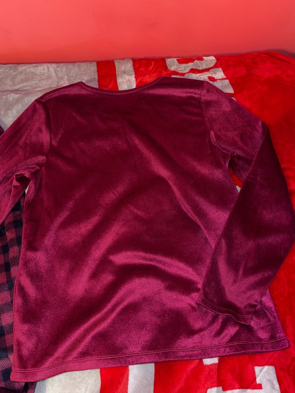 croft & barrow Women’s Maroon Pajama Set - Picture 8 of 8